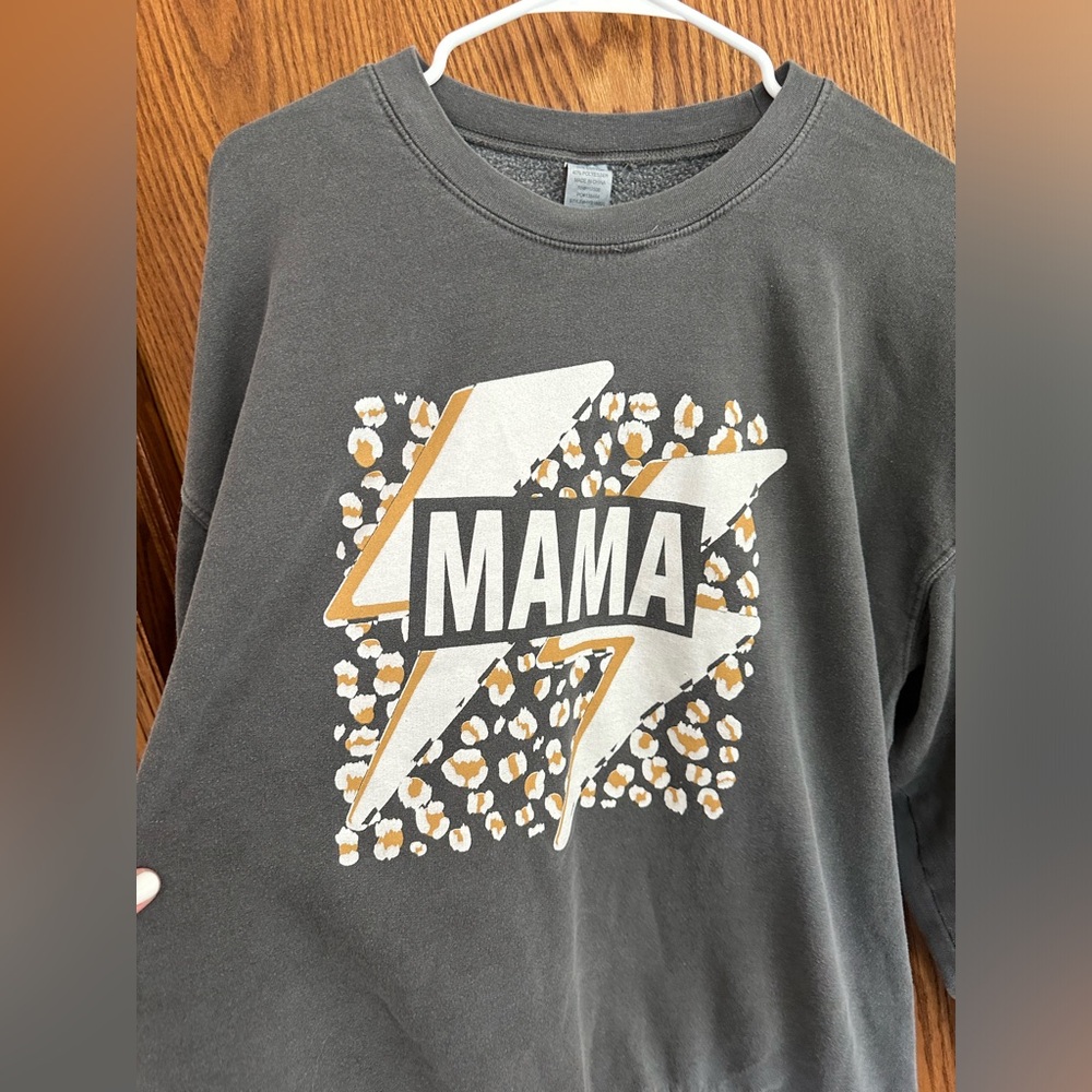MAMA sweatshirt XL
